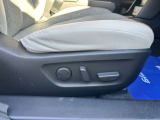 運転席は、10Wayの電動シート仕様になっています。ドライバーの体格に合わせたドライビングポジションを設定出来ます。また、頻繁に使うポジションを記憶させるメモリー機能も便利です★☆★☆
