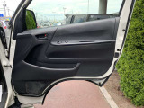 ☆クルマ買ったらエンジンオイル無料のテクノオートリアルです。納車時より走行距離4000キロ又は6ヶ月に一回のペースでご来店していただければ、エンジンオイル交換が無料です!工賃・オイル代金が0円!