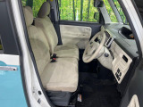 運転席シート廻りは使用感も少なく、良好な状態となっています。丁寧に使われていたことがよくわかりますね。