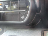 ★運転席にはヒーターが装備されております。