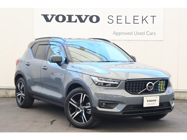 XC40 B4 AWD Rデザイン 4WD 