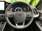 【純正革巻きステアリング】上質な革を使用することで、手にしっかり馴染みとても運転しやすいハンドルです♪
