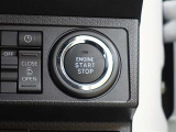 エンジンスタートはプッシュボタン式です