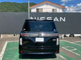 バックソナー付きなので、見えづらい後方の障害物も警音で教えてくれます♪駐車時の心強い味方です!