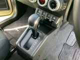 シフトノブの位置がステアリングに近くて、運転しやすい