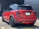 長期にわたる保証を実現。2年間のMINI NEXT保証と延長保証(別途費用)を合わせて最大4年間の保証。万一の故障に長期に備えることができ、ご安心してお乗り頂けます。(NEXT1年は1年距離無制限)