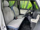 もちろん車内はキレイです♪よりクリーンな状態をキープしたいお客様には『ナノゾーンコート』がおすすめ!新型コロナウイルス対策や、除菌・消臭に効果を発揮し多くの方にご好評いただいております。
