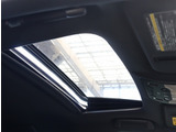 『1台』のお車に対して、こだわって仕入れを行っております。オプション装備装着車となります!