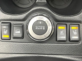 【前席+後席シートヒーター】寒い日に重宝するシートヒーターを後席にも装備!エアコンより早く温まってくれるので寒がりの人も安心ですね♪エアコンの温風は乾燥するから苦手、という方にもをおすすめです。