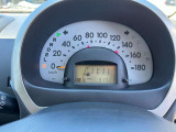 整備スタッフは国家資格を持つプロの整備士です。車検の受入/中間/完成検査と保安基準発行のすべても自社で行います。