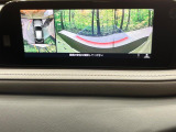 【360°ビューモニター】専用のカメラにより、上から見下ろしたような視点で360度クルマの周囲を確認することができます☆死角部分も確認しやすく、狭い場所での切り返しや駐車もスムーズに行えます。