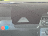 【トヨタセーフティセンス】走行中に前方の車両等を認識し、衝突しそうな時は警報とブレーキで衝突回避と被害軽減をアシスト。より安全にドライブをお楽しみいただけます。