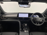 クラウンスポーツ 2.5 Z E-Four 4WD 本革シート