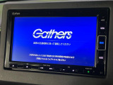 【純正ナビ】人気の純正ナビを装備しております。ナビの使いやすさはもちろん、オーディオ機能も充実!キャンプや旅行はもちろん、通勤や買い物など普段のドライブも楽しくなるはず♪