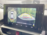 【パノラミックビューモニター】専用のカメラにより、上から見下ろしたような視点で360度クルマの周囲を確認することができます☆死角部分も確認しやすく、狭い場所での切り返しや駐車もスムーズに行えます。