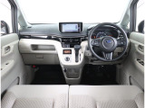 ドライバーが運転以外のことに気を遣うことなく、疲れにくく、安心・集中して運転ができる。操作パネルやシートのデザインなど細部にまでこだわっています。