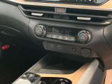 オートエアコン☆      置くだけ充電可能!