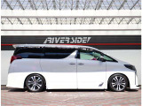 神奈川でお車を探すなら リバーサイド 。