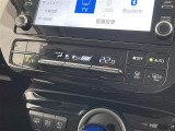 気になる車はすぐにお問い合わせください!画面右側の0066から始まる無料ダイヤルからお問い合わせ下さい!専門スタッフがお車のご質問にお答えいたします!