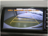 バックモニター付きです。