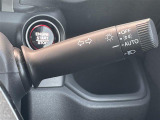 【オートライト(AUTO)】外の明るさをシステムが感知して、自動でヘッドライトが点灯します!ヘッドライトをつけ忘れを防ぐ便利機能です。