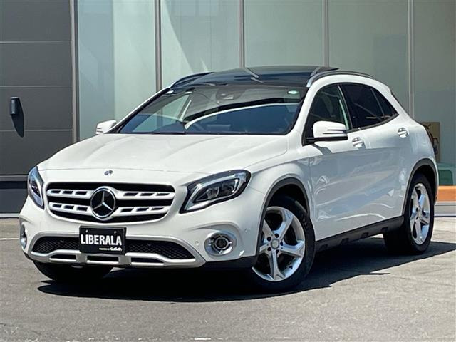 GLAクラス GLA220 4マチック 4WD 4WD 本革シート