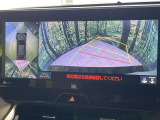 【パノラミックビューモニター】専用のカメラにより、上から見下ろしたような視点で360度クルマの周囲を確認することができます☆死角部分も確認しやすく、狭い場所での切り返しや駐車もスムーズに行えます。