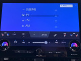 フルセグテレビ、、ブルートゥースオーディオなどが楽しめます。