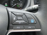 話題の運転支援装置プロパイロットが搭載されてます。アクセル、ブレーキ、ハンドルの操作をクルマがアシストしてくれます。