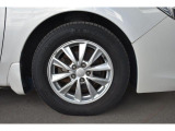 純正15インチアルミホイールタイヤサイズは195/65R15