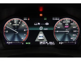 12.3インチフル液晶メーターは運転に必要な情報をグラフィカルに表示し、少ない視線移動で瞬時に認識できます。