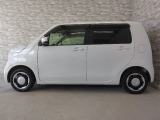 オプションになりますが、ボディーコーティングもご用意しております。新車の輝きに近づき、洗車などのお手入れも楽になりますよ。
