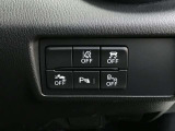 【安全装備も充実】車線逸脱警報システム。バック時の障害物を検知し知らせるパーキングセンサー付きです。