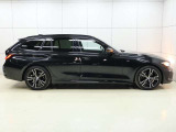 中古車だけではなく、新車も多岐にわたり、正規輸入車販売を行っております。各店舗選りすぐりの仕入ネットワークの中からあなたにピッタリのお車を探します!