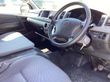 ベッドキット等の車中泊用アイテムの取り付けも実績多数ございますので、お気軽にご相談ください!