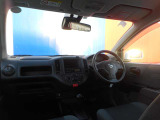 フロントガラスが広く視界が広々としているので、運転がとてもし易いです!