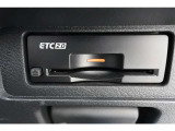 ETCは高速料金所での料金の支払いもスイスイと走ることができます。