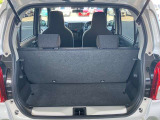 高さがあり、大きなものでもしっかりと載せられる荷室です!間口とフロアがフラットになっておりますので、荷物の出し入れも楽々です♪