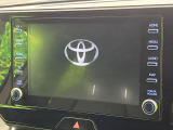 【8インチ ディスプレイオーディオ】大画面のディスプレイはAppleCarPlayやAndroidAutoが利用可能。大きな画面でスマホナビアプリ等が利用いただけます♪