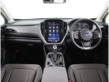 ドライバーが運転以外のことに気を遣うことなく、疲れにくく、安心・集中して運転ができる。SUBARUは視界設計をはじめ、操作パネルやシートのデザインなど細部にまでこだわっています。