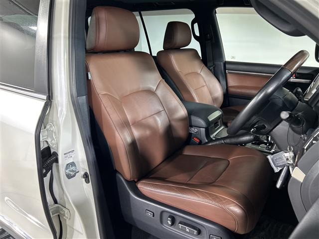 トヨタ ランドクルーザー200 4.6 ZX 4WD 4WD 本革シート の中古