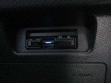 高速道路の料金所もスムーズに通過できるETC。スマートなビルトインタイプです。