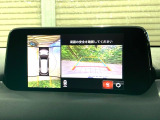 【360°ビューモニター】専用のカメラにより、上から見下ろしたような視点で360度クルマの周囲を確認することができます☆縦列駐車や幅寄せ時に活躍してくれます♪