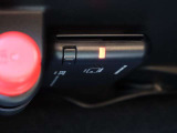 ETCももちろん搭載。いちいち料金所で停車する必要なんて当然ないです。スムーズにストレスなくドライブをお楽しみください。(※支払総額にセットアップ費用は含まれておりません。)