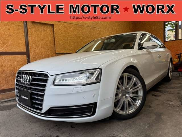 A8 4.0 TFSI クワトロ 4WD 後期型 マトリクスLED サンルーフ デザ