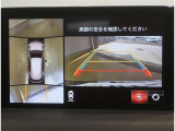 全方位モニター付きです。