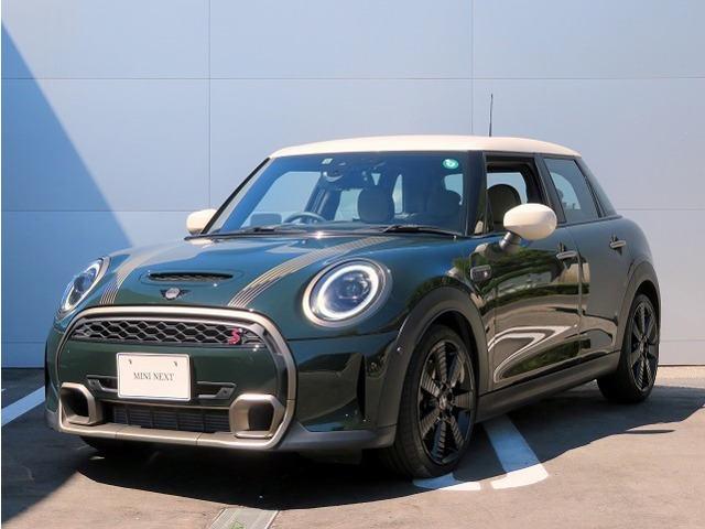 ミニクーパー S レゾリュート エディション DCT