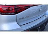 納車前整備は、メルセデスベンツ国際認定メカニックによる最新の検査ライン等の施設が充実した当社工場で入念に行います。