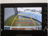 バックガイドモニターで、後方を確認しながら安心して駐車することができます。運転初心者も熟練者も必須の機能ですよ!