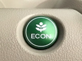 ★ECONスイッチ★ エコドライブを加速しよう!スイッチをONにすると、運転の仕方によるロスを抑え込み燃費をよくするようクルマが頑張ります(*^ー^*)燃費向上にチャレンジ♪